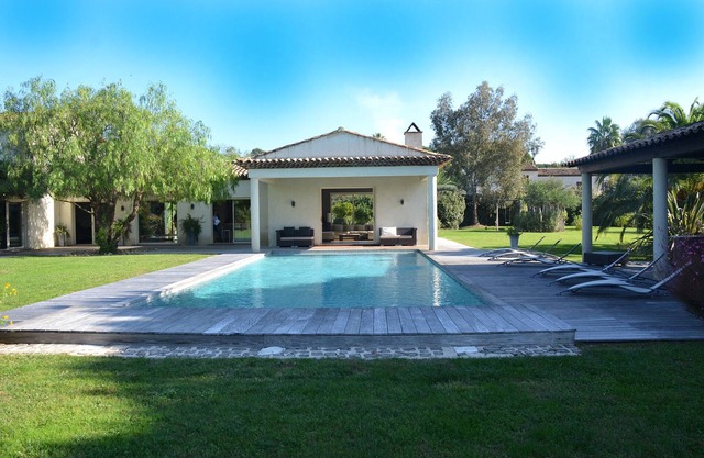 Dream villa near the beaches: Tahiti/Pampelonne. Saint-Tropez/Ramatuelle.