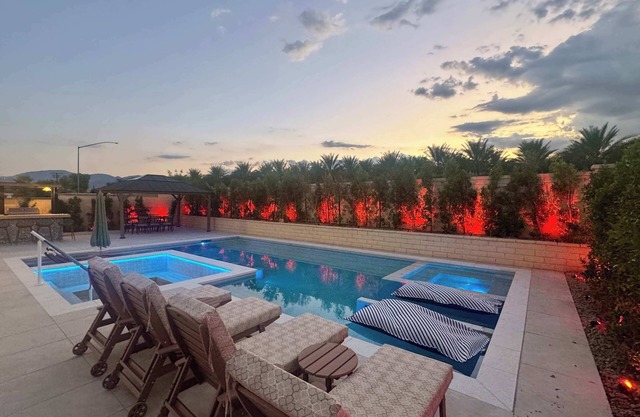 DreamCatcher Resort: 6B/Pool/Spa/FOOTGOLF/bbq/Game Room
