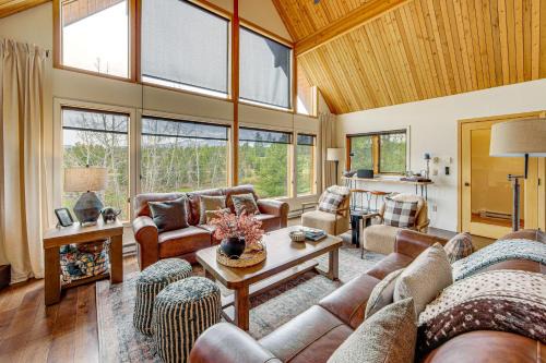 Dreamy Escape Btwn Winter Park and Lake Granby!
