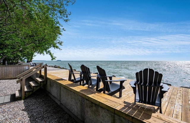Drifter`s Landing on Lake Erie