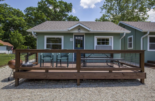 Driftwater Resort Cabin #11 with Lake Taneycomo Access & Pool!