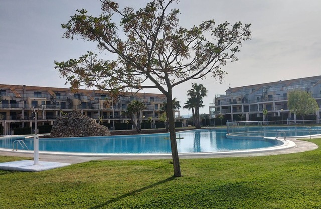 DUPLEX- ATICO, 3 TERRACES, RELAXING AREA, JACUZZI between SEA and MOUNTAIN