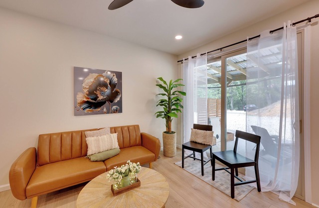 Duplex w/Furnished Patio Near Lake Ouachita!