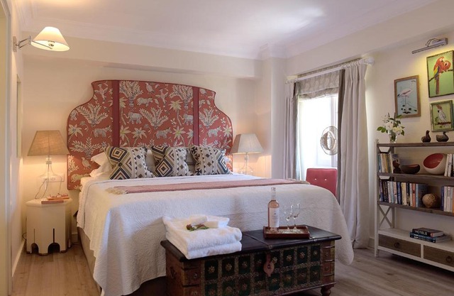 Durrell Liston Suites