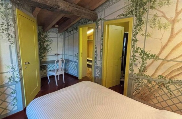 Dynamic stay in the upper city