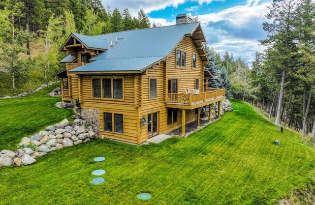 Eagles Landing Lodge