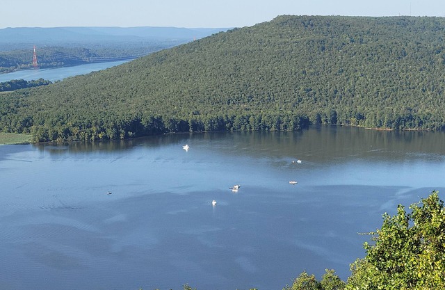 EAGLES NEST - AMAZING MOUNTAIN and TENNESSEE RIVER Views