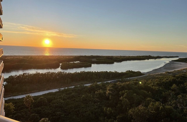 "Early Booking Specials: Book Early for Amazing Gulf of Mexico Views