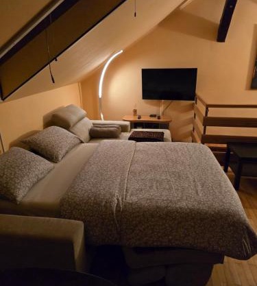 Earth & Sky apartment