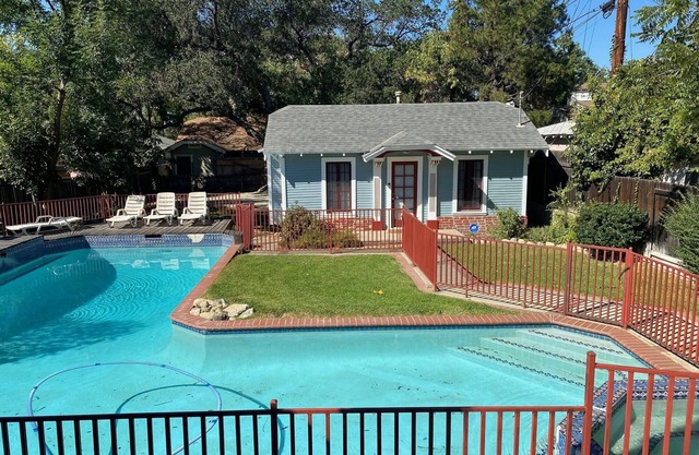 East Altadena Cozy private guesthouse