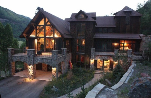 East End 5BR luxury home w/Views, Home Theater Rm, HOT TUB & Amenities GALORE!