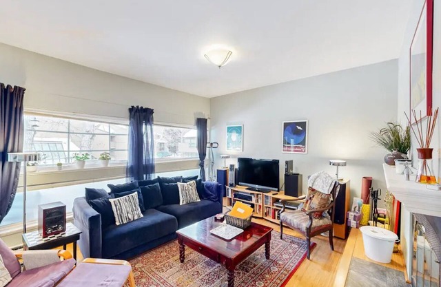 East Vail 2 BD 2 BA Condo, hot tub, on Free Bus line