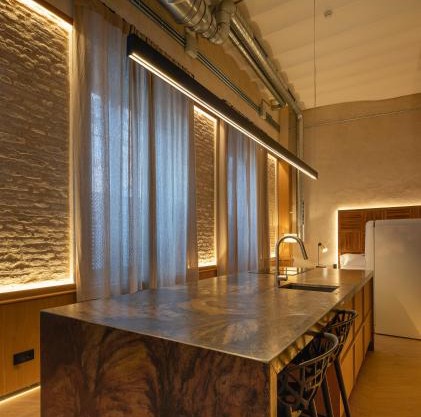 ÉCLAT - City Center - Avenue Luxury Apartment - PRIVATE FREE PARKING