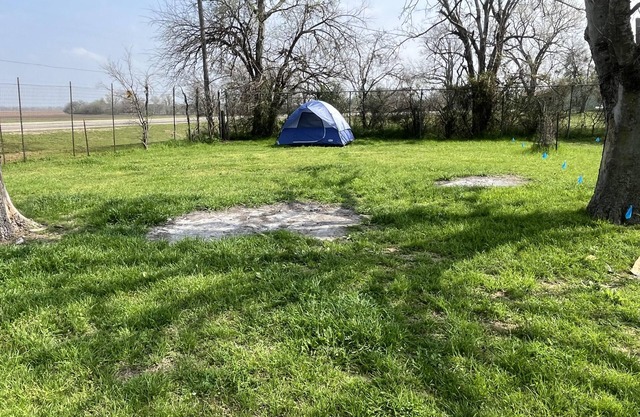 Eclipse Camping on Peaceful Mini Farm F1