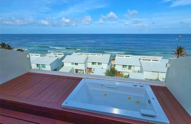 Eden Turquoise Pent-House mystical place overlooking the sea in Cancun.