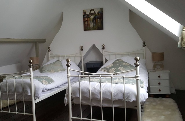 Edwardian House in the Heart of Weymouth 200m from Sandy Beach by the Sea