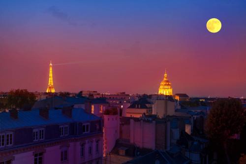 Eiffel Tower view + terrace Saint Germain des Pres