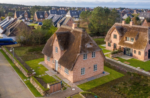 Ein Wahrer Sylter Urlaubstraum Erwartet Sie im Haus Hiirbloom in Wenningstedt