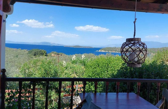 Eione villa on Paleo Trikeri Island with great sea views