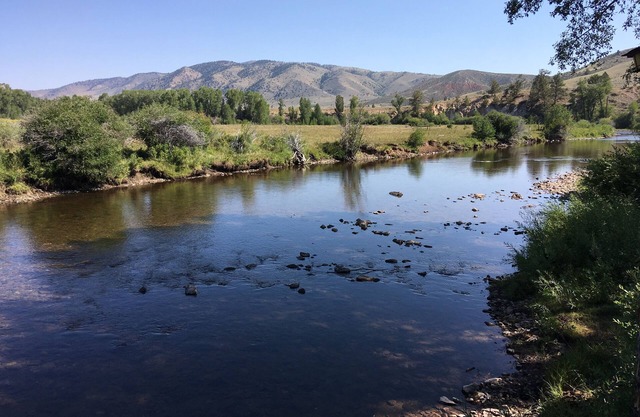 El Rancho Pequeno, family-friendly premier fly fishing in Wyoming.