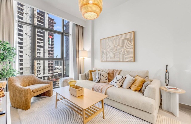 Elegant 1-Bedroom Home in Dubai