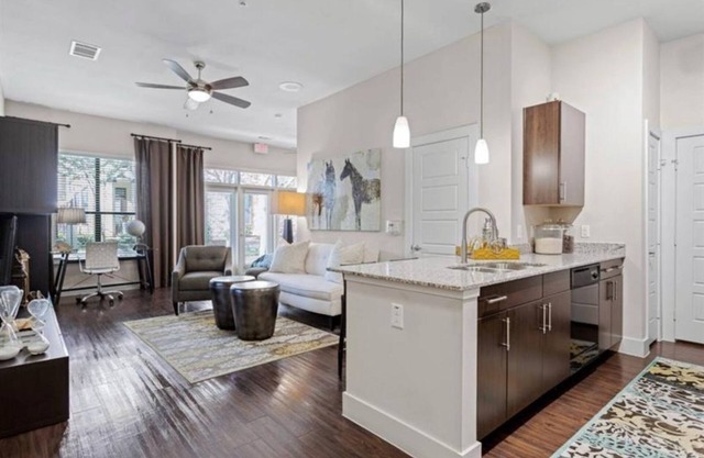 Elegant 1BR Condo at AMLI at Escena w Pool