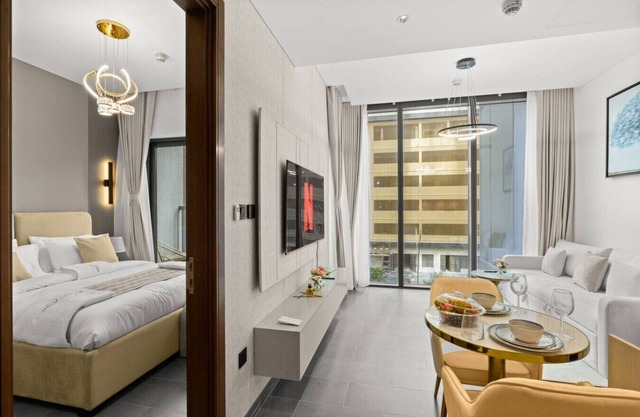 Elegant 1BR w/Bedroom Balcony | Sobha Crest