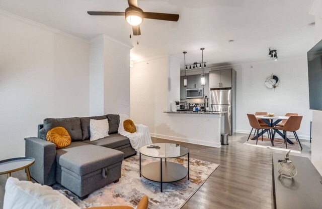 Elegant 1BR w/resort style pool near The Domain
