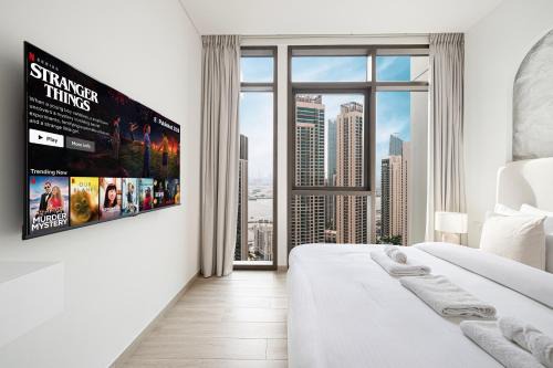 Elegant 1BR with Skyline View in Creek Harbour