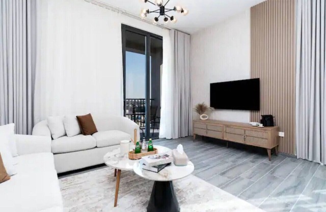 Elegant 2BR Mesk 1 Apt with Stunning Urban Views