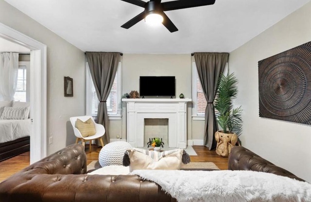 Elegant and Historic Getaway Close to Everything