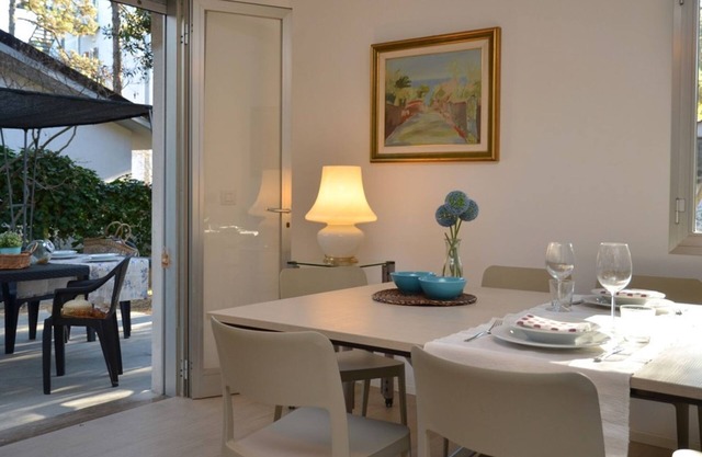 Elegant and modern villa in a peaceful settings