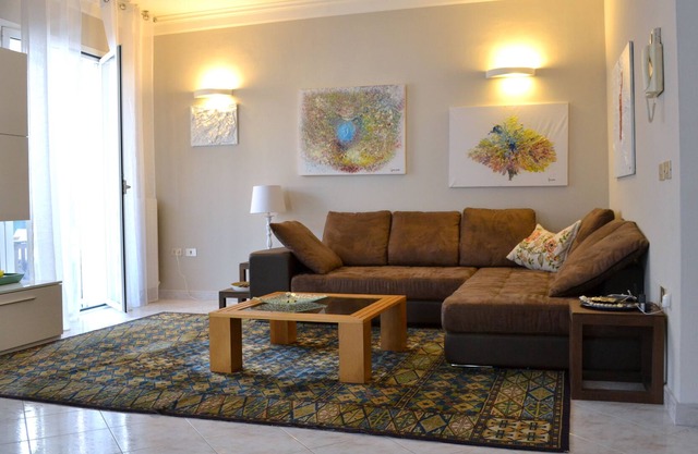 Elegant and new apartment 50 meters from the sea