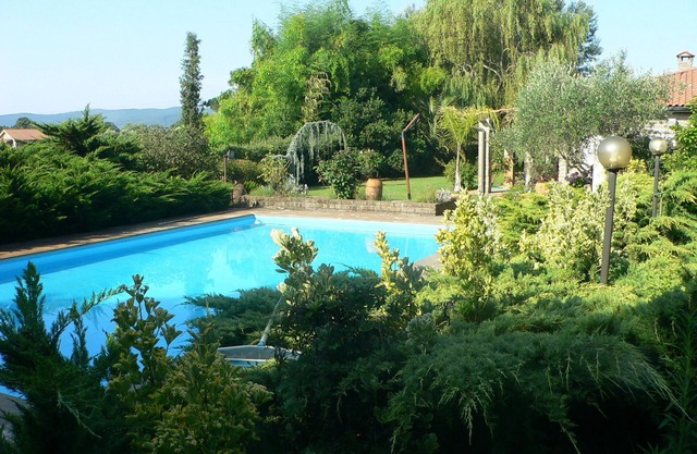 Elegant and quiet villa in the countryside, with swimming pool exclusive