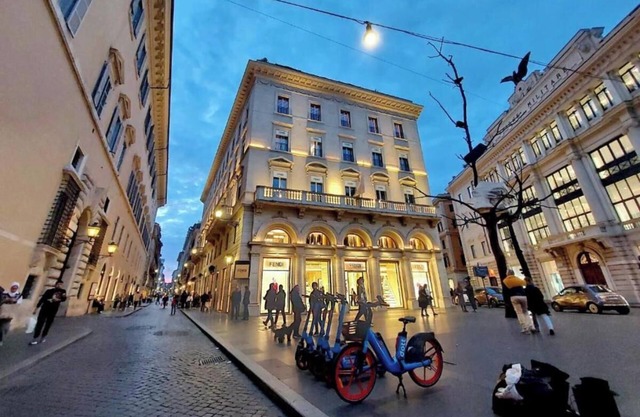 Elegant and Spacious Apartment Near Via Veneto