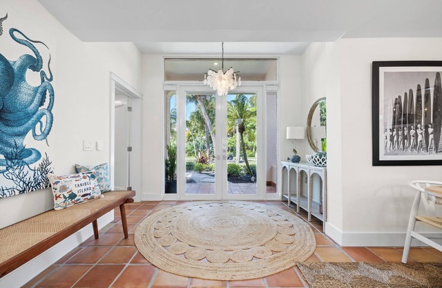 Elegant East-End Sanibel Retreat with Private Pool & Luxe Interiors