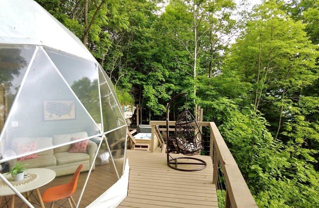 Elegant Family-Friendly Dome with Outdoor Shower, Jacuzzi and Views in Tennessee