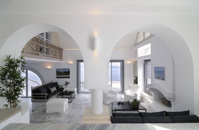 Elegant Luxurious Villa with a Breathtaking View