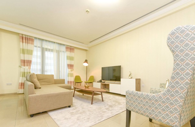 Elegantly colored 2 BR stunning Sea Views