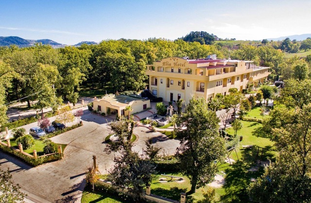 Elia Hotel