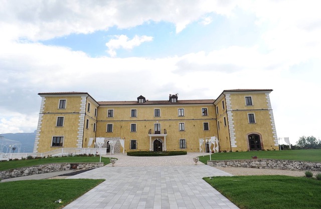 Eliceto Resort