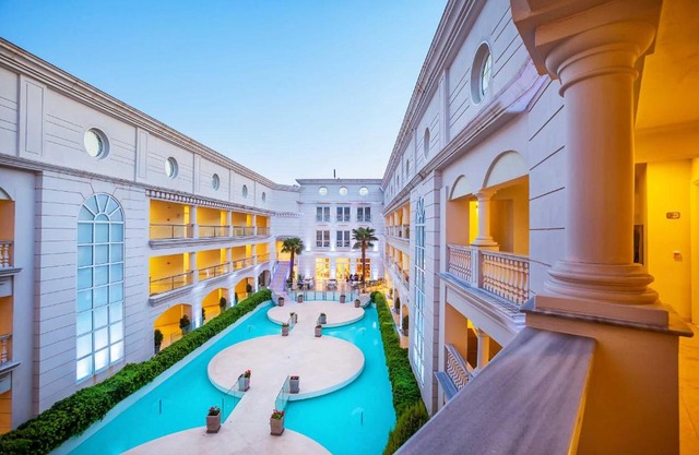 Elinotel Apolamare Hotel