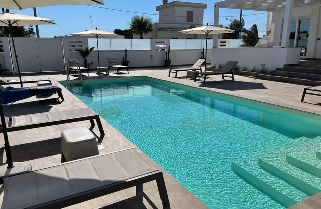 Elite Luxury Residence Appartamento con Piscina a due Passi dal Mare