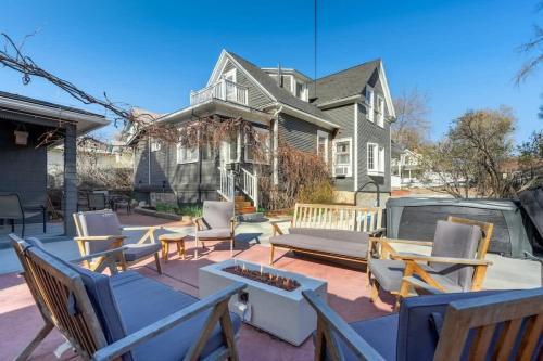Elite Quarters Prime Location Downtown Hot Tub BBQ