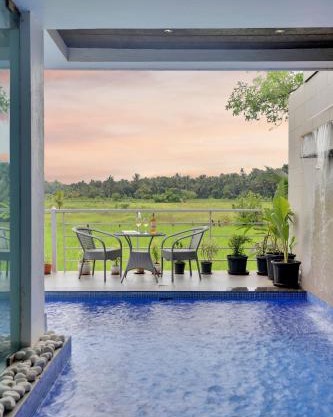 ELIVAAS 4 BHK with Pvt Pool & Sunrise or Sunset view - Risaia