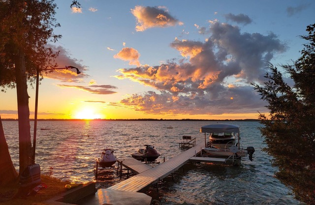 Elk Lake MI Family Escape-no 2025 vacancy, sorry.