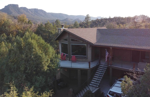 'Elkwood Lodge' Cabin w/Hot Tub in Star Valley!