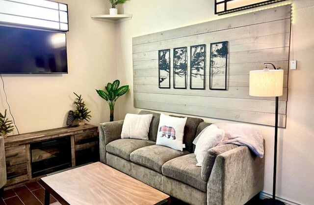 ❄️ Ellie's Getaway - 2 bed+loft in ❤️ of McCall ⛄️