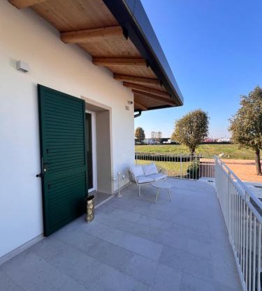 Emilia381 Suite