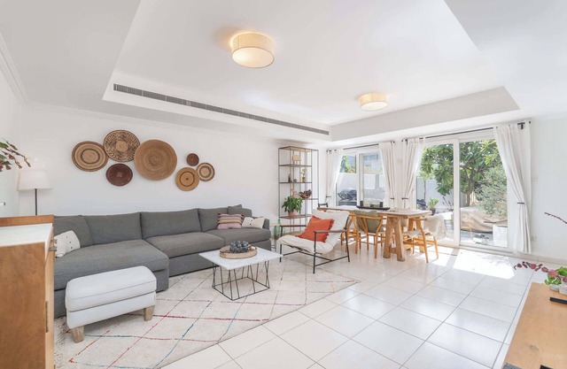 Emirates Living's Fascinating Villa for Everyone
